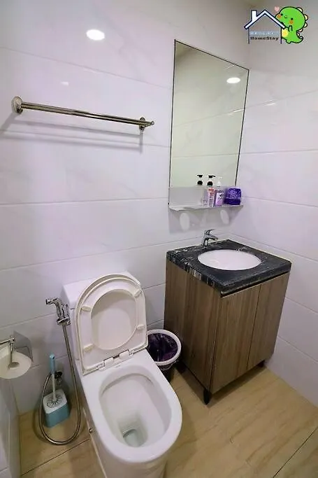 Central Park Lovely Cozy Studio Balcony By Gdragon Homestay Johor Bahru Malesia